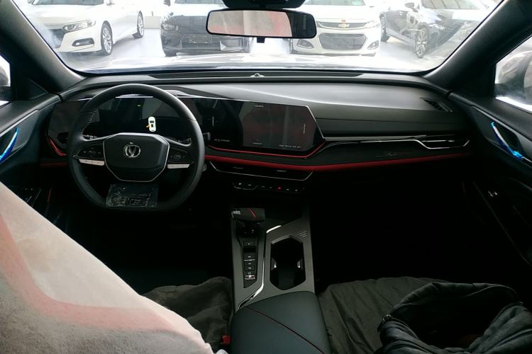 Used CHANGAN X5 PLUS 2024 1.5T DCT ZhiZun Version Center Console