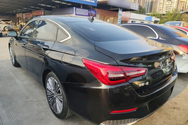 Used Hongqi H5 2022 Classic Model 1.8T Automatic Smart Connect Flagship Edition