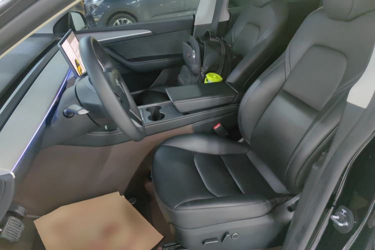 Used Tesla Model Y 2023 Rear-Wheel-Drive Version