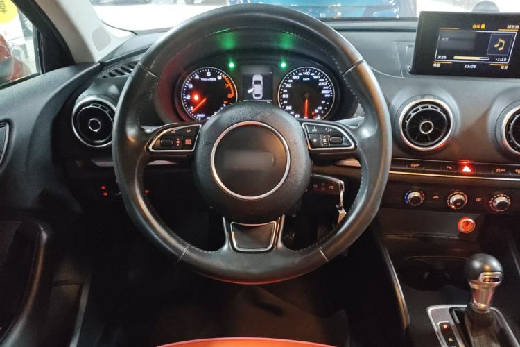 Used Audi A3 2016 Limousine 35 TFSI Prestige Edition Steering Wheel