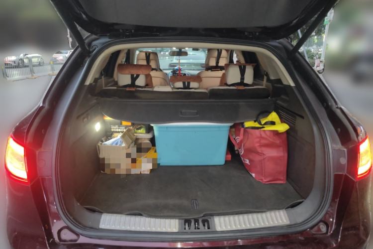 Used Lincoln MKX 2017 2.0T Two-Wheel Drive Deluxe Edition Trunk