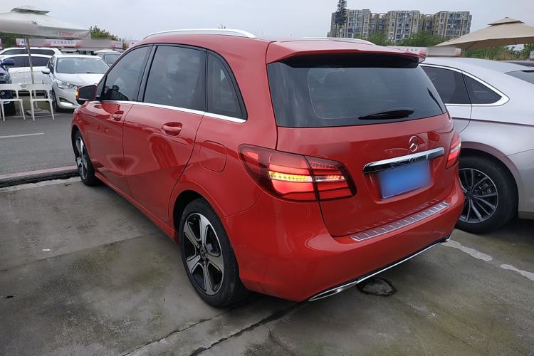 Used Mercedes-Benz B-Class 2019 B 200 Fashion Model Rear Left 45 Deg