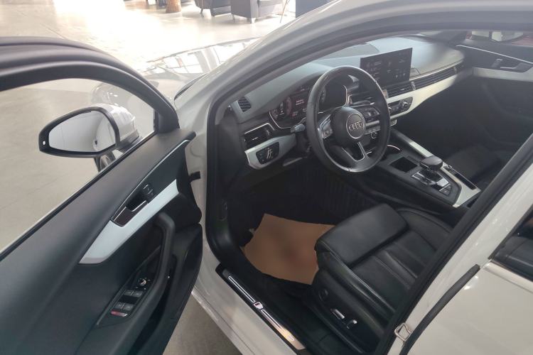 Used Audi A4L 2023 40 TFSI Fashion Dynamic Model
