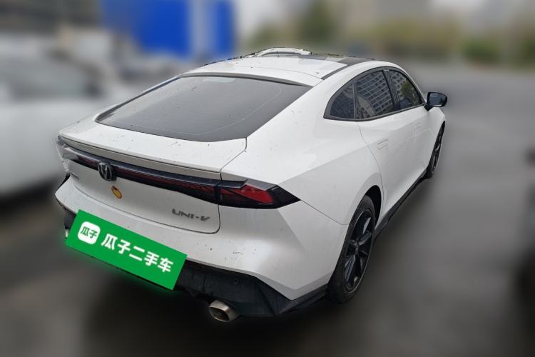 Used CHANGAN UNI-V 2023 1.5T Prestige Model
