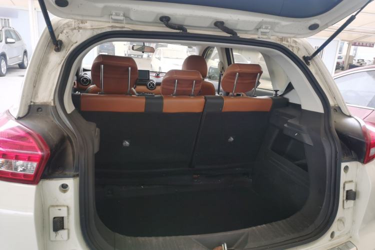 Used BAIC Senova X35 2016 1.5L Automatic Luxury Edition Trunk