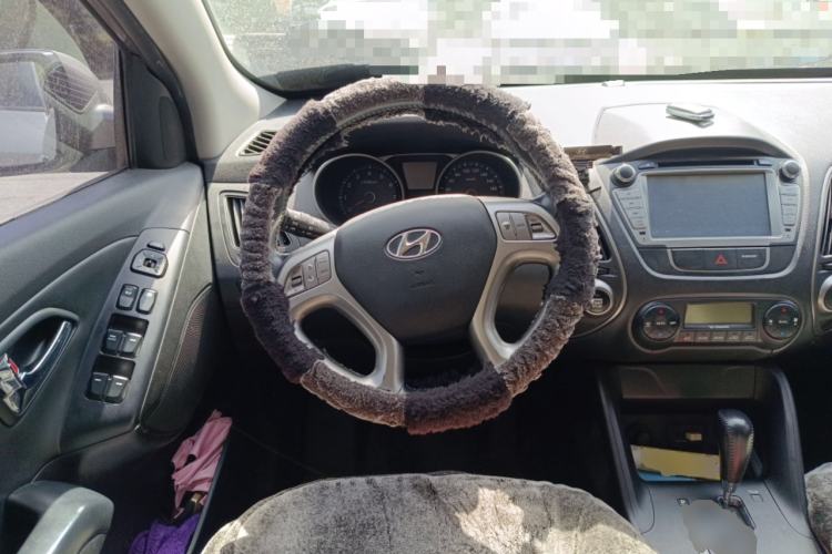Used Hyundai ix35 2013 2.0L Automatic Two-Wheel Drive Smart GLS China V Standard
