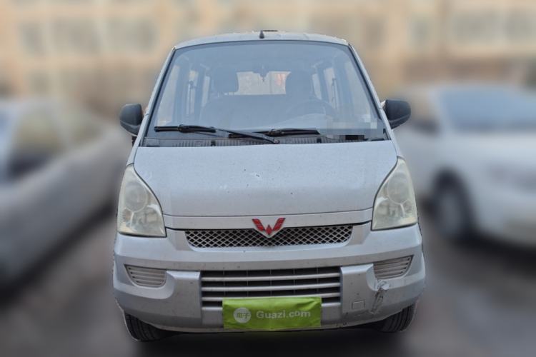 Used Wuling Rongguang 2011 1.2L Base Version
