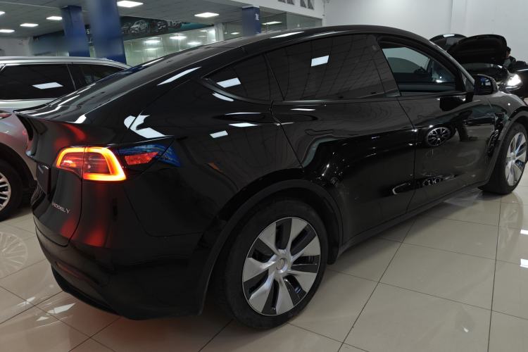 Used Tesla Model Y 2022 Rear-Wheel-Drive Version
