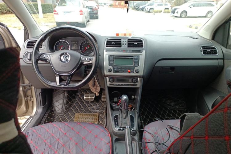 Used Volkswagen Polo 2014 1.6L Cross Polo Automatic
