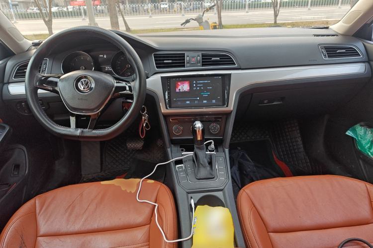 Used Volkswagen Lamando 2015 230TSI DSG Fashion Edition