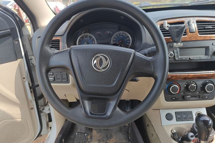 Used Dongfeng Fengon 330 2014 1.5L Manual Utility Version DK15