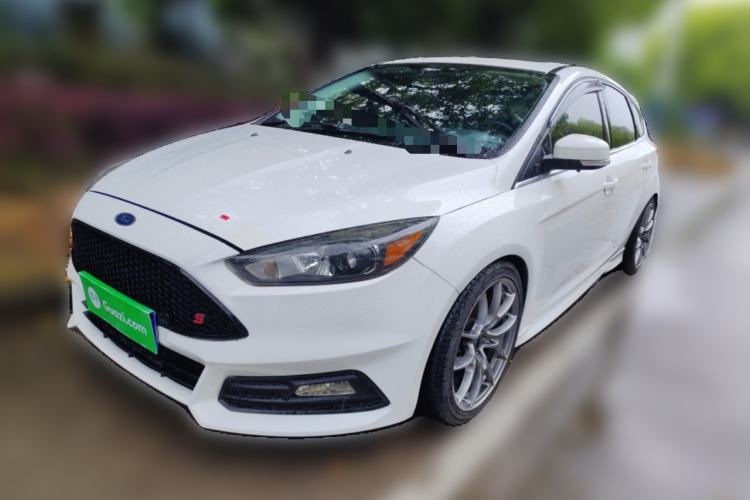 Used Ford Focus 2012 Hatchback 2.0L Manual Luxury Sport Model
