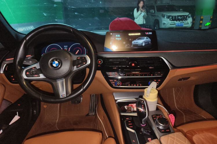 Used BMW 5 Series 2019 525Li Luxury Package
