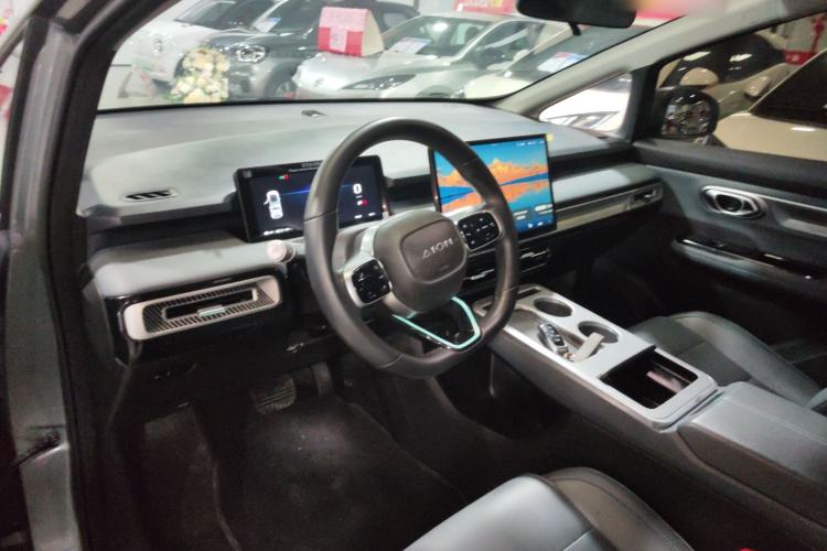 Used AION Y 2022 Plus 70 Smart Edition