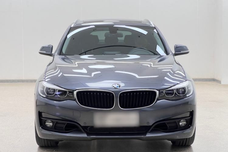 Used BMW 3 Series GT 2019 320i Sport Edition Exterior 1