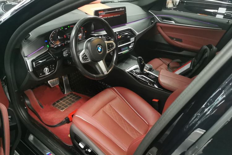 Used BMW 5 Series 2021 Facelifted 530Li Leading Edition M Sport Package
