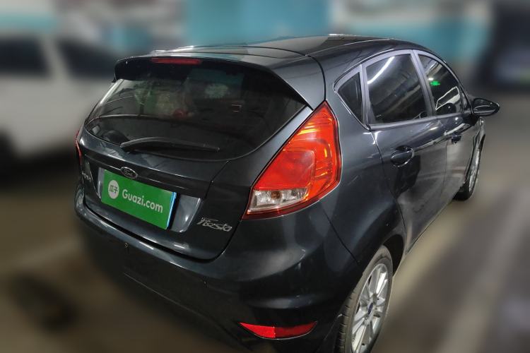 Used Ford Fiesta 2013 Hatchback 1.5L Automatic Fashion Edition
