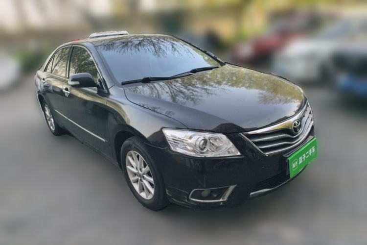 Used Toyota Camry 2013 200G Classic Luxury Edition Front Right 45 Deg