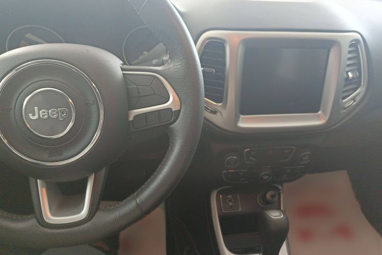 Used Jeep Compass 2017 200T Automatic Family Edition