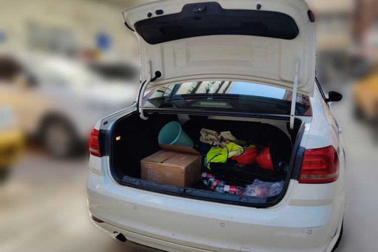 Used Volkswagen Lavida 2017 1.6L Automatic Comfort Edition Trunk