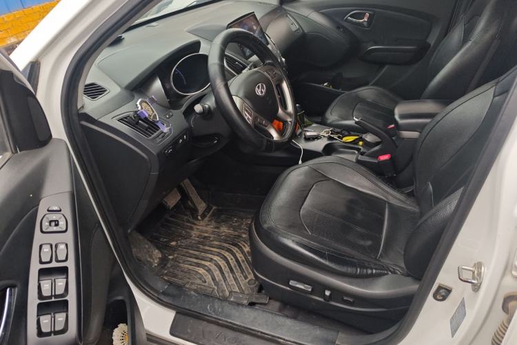 Used Hyundai ix35 2013 2.0L Automatic Two-Wheel Drive Leading GLX China V Emission Standard
