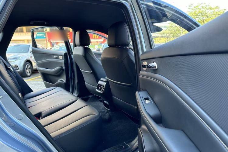 Used Baojun Yunhai 2024 140km Plug-in Hybrid Version
