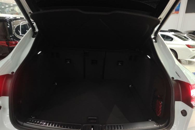 Used Porsche Macan 2024 Macan 2.0T
