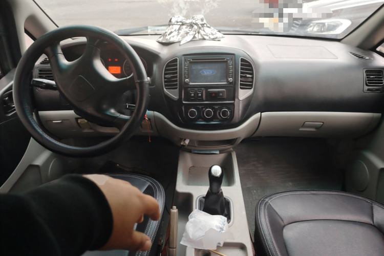 Used FORTHING Lingzhi 2016 V3 1.5L 7-Seater Standard Model China V Emission Standard