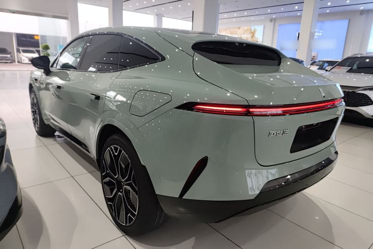 Used Avatr 11 2022 Long-Range Dual-Motor Luxury Edition 5 Seats