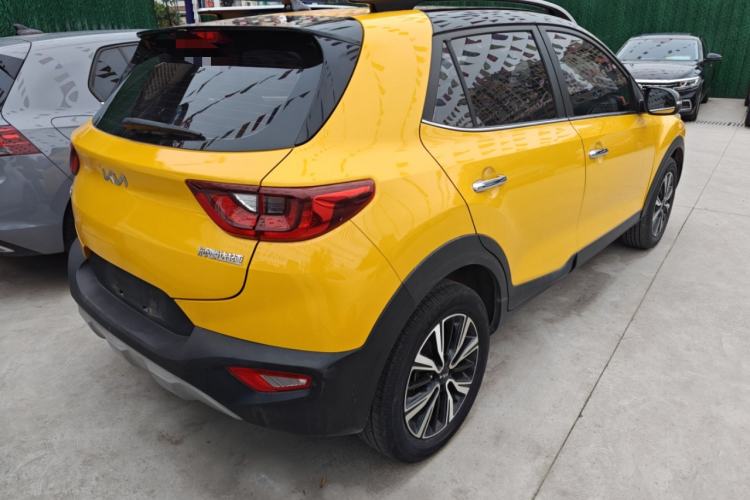 Used Kia kx1 Stonic 2021 1.4L CVT Sunroof Model
