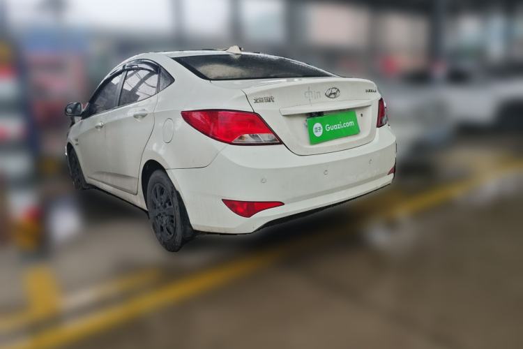 Used Hyundai Verna (older generation) 2014 1.4L Automatic Fashion GS Model Rear Left 45 Deg