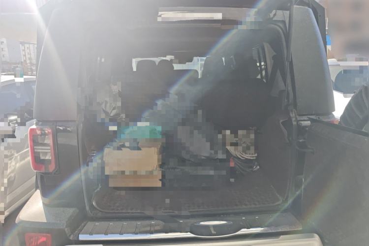 Used BAIC Off-Road BJ40 2019 2.3T Automatic Four-Wheel Drive Urban Hunter Edition Premium Model China VI Emission Standard
