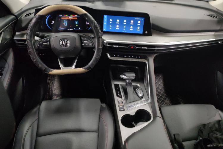 Used Changan CS35PLUS 2021 Revised Version Blue Whale NE 1.4T DCT Prestige Edition
