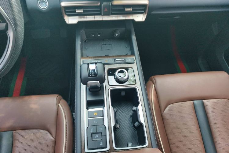 Used JMC DaDao 2023 Fly King 2.3T Gasoline Automatic 4x4 Extreme Edition
