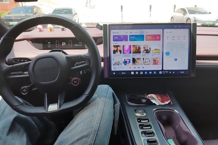 Used Xiaomi Auto SU7 2024 Four-Wheel Drive Ultra-Long Range Advanced Intelligent Driving Max Edition