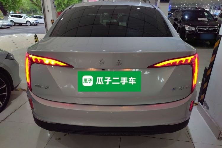 Used Hongqi E-QM5 2022 431 km Charge & Enjoy Edition