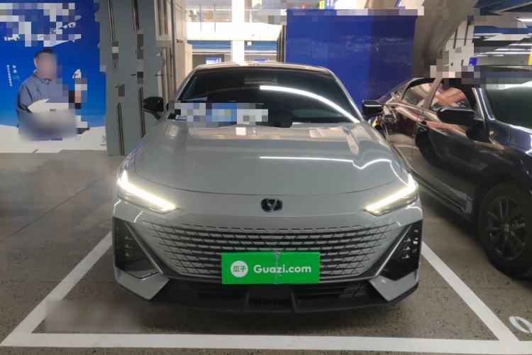 Used Changan UNI-V 2022 1.5T Prestige Version