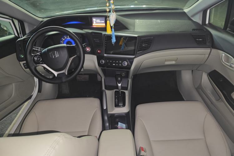 Used Honda Civic 2014 1.8L automatic comfort version
