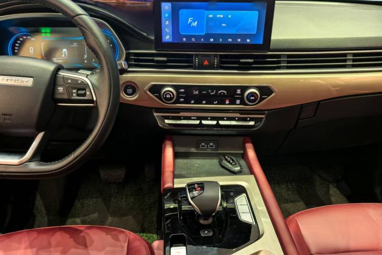 Used JETOUR X70 2024 1.5T DCT Enjoyment Edition 5 Seats
