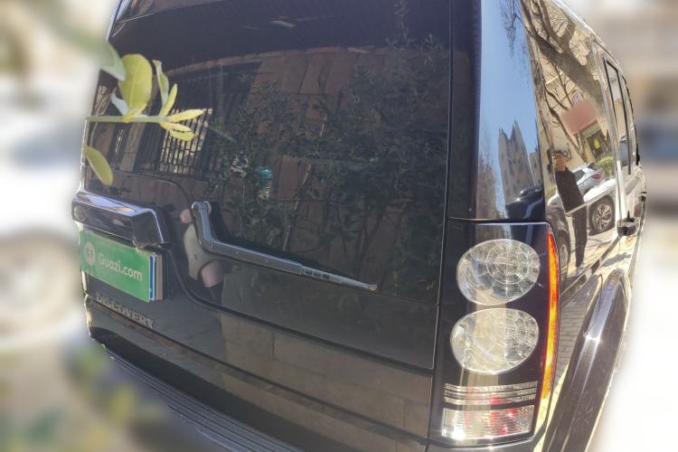 Used Land Rover Discovery 2016 3.0 SC Obsidian Black Heritage Edition HSE