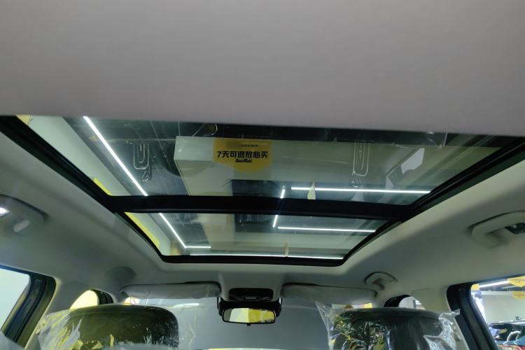 Used Chery Tiggo 7 2025 High-Performance Version 1.6T Two-Wheel Drive Edition Headliner