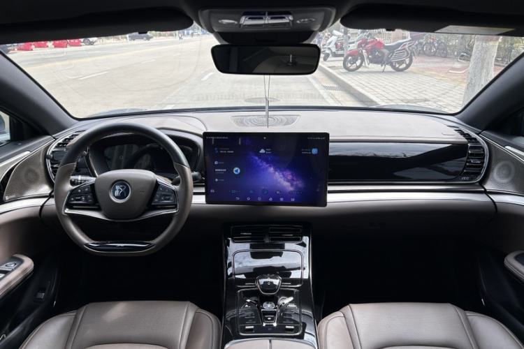 Used BYD Han 2021 EV Standard Range Luxury Model Interior 2