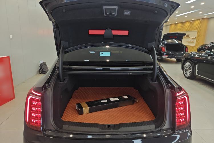 Used Hongqi H9 2024 2.0T Qixiang Private Style Edition Trunk