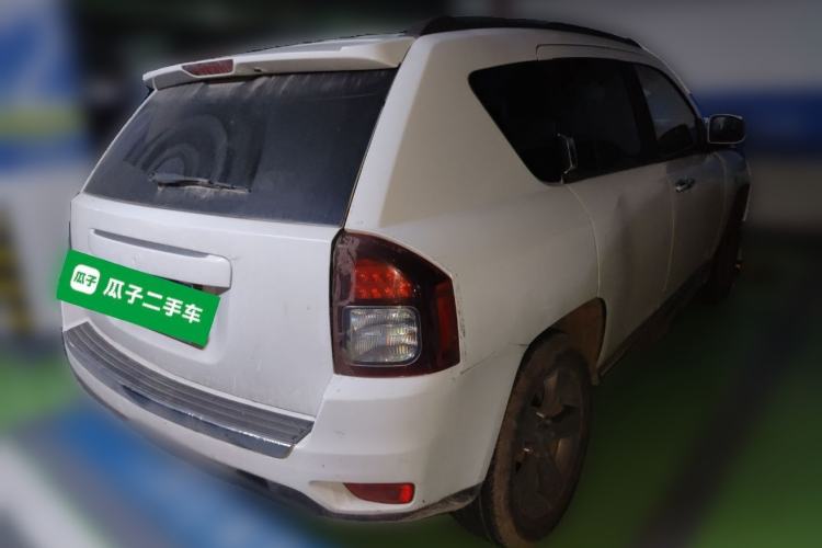 Used Jeep Compass 2014 Revised Version 2.4L Four-Wheel Drive Comfort Edition Rear Right 45 Deg