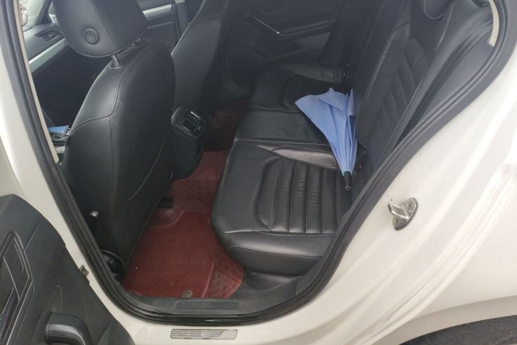 Used Volkswagen Lamando 2017 280TSI DSG Comfort Edition Left Rear Seat