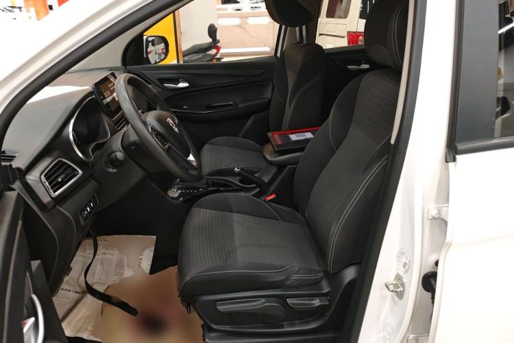 Used Baojun 730 2019 1.5T CVT Fashion Model 7 Seats China VI Emission Standard Left Front Seat