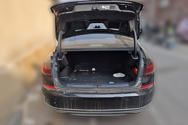 Used Volkswagen Passat 2023 Facelift 330TSI Luxury Edition
