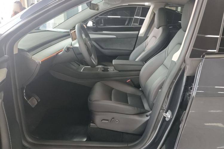 Used Tesla Model Y 2024 Rear-Wheel-Drive Version
