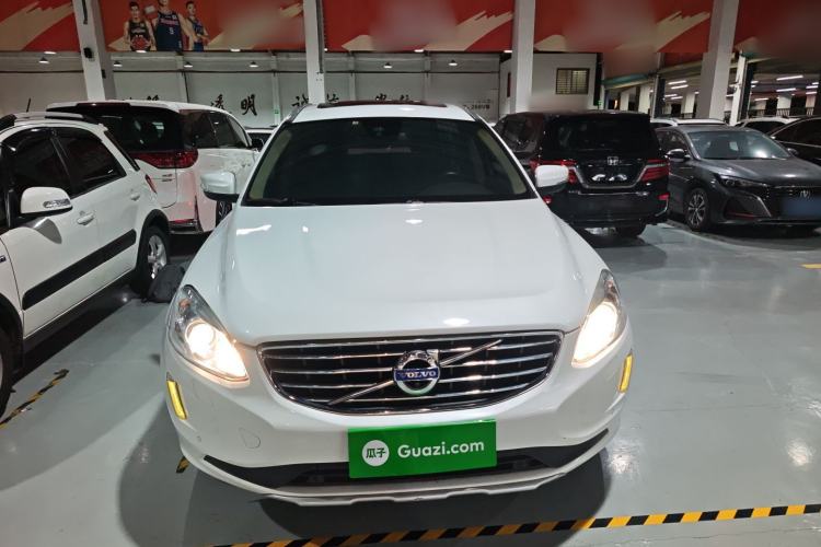 Used Volvo XC60 2017 T5 AWD Smart Upgrade Edition
