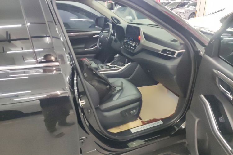 Used Toyota Highlander 2022 Dual-Engine 2.5L Four-Wheel Drive Supreme Edition 7-Seater Right Front Seat